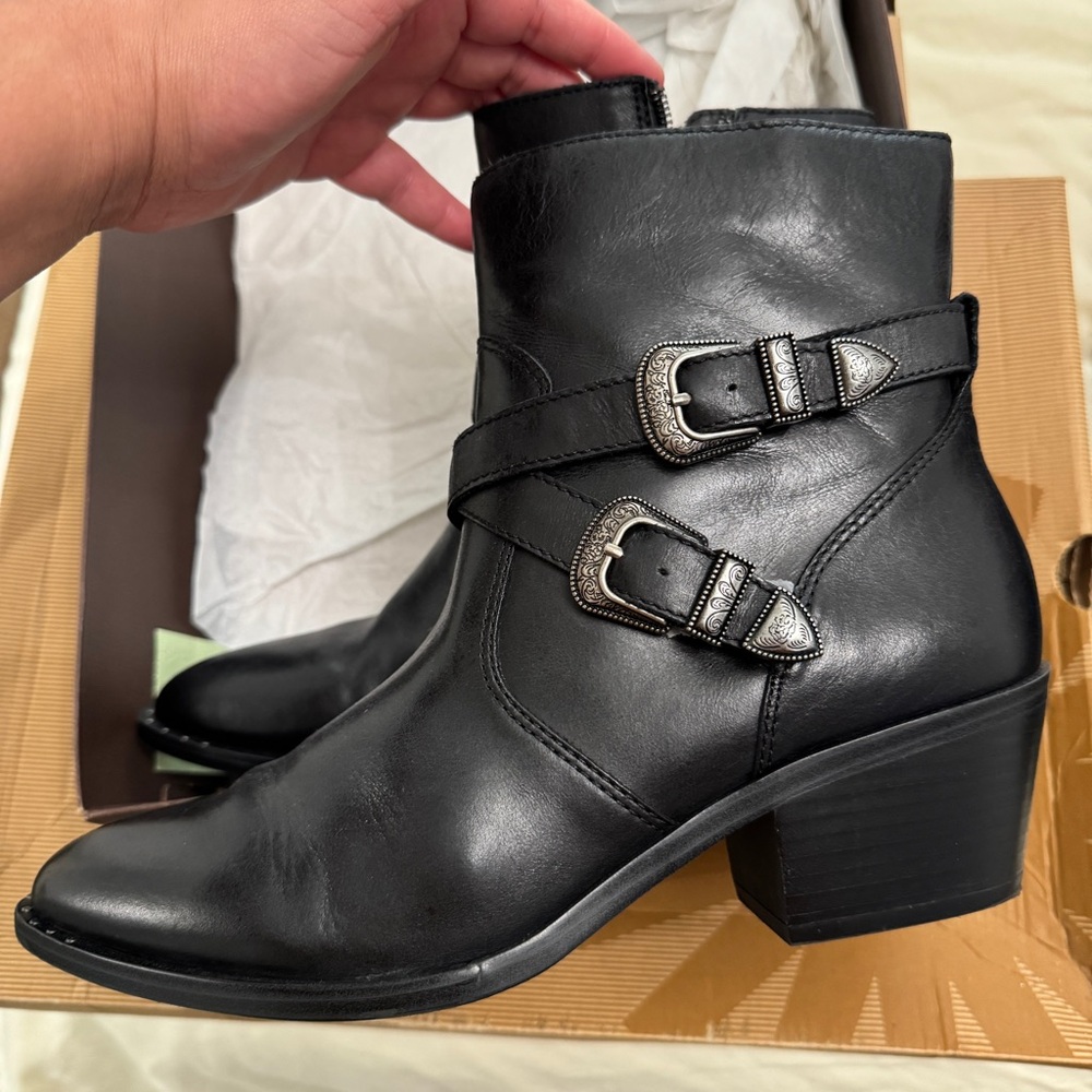 EUC Patricia Nash leather booties - Picture 5 of 5
